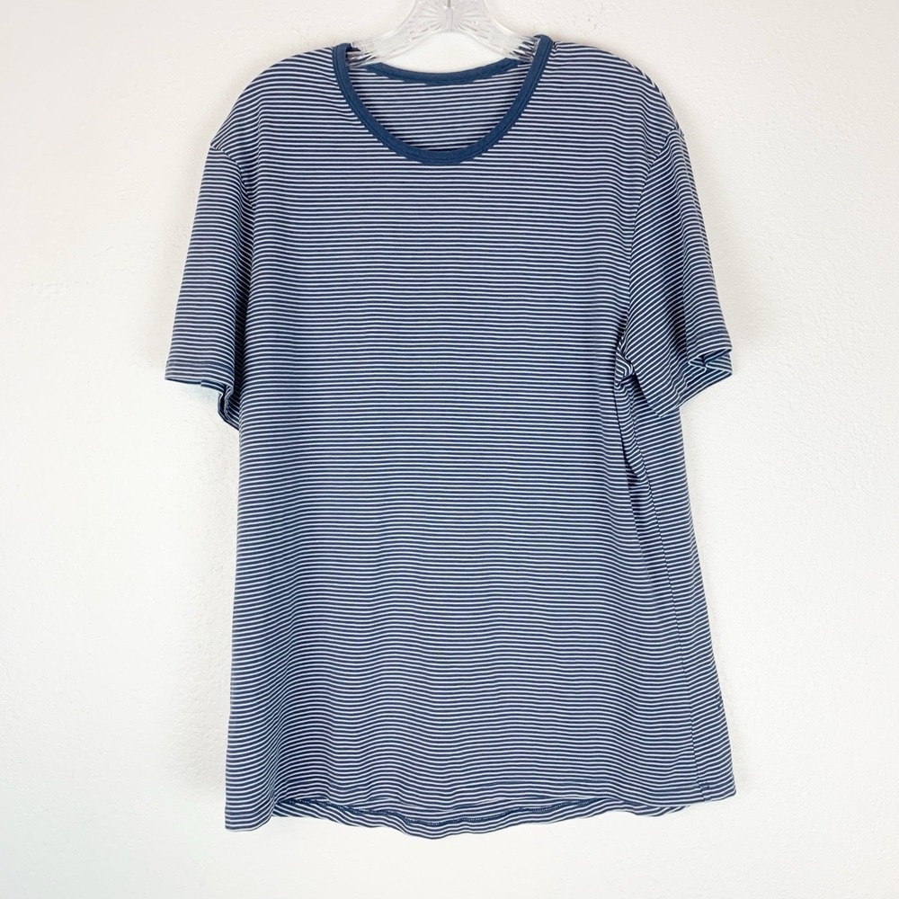 Lululemon Shirt‎ Mens XL 5 Year Basic Tee Blue White Stripe Pima Lyocell No Tag